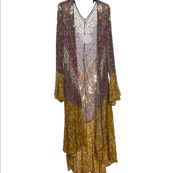 Long floral bell sleeve kimono NWT - Picture 3 of 6